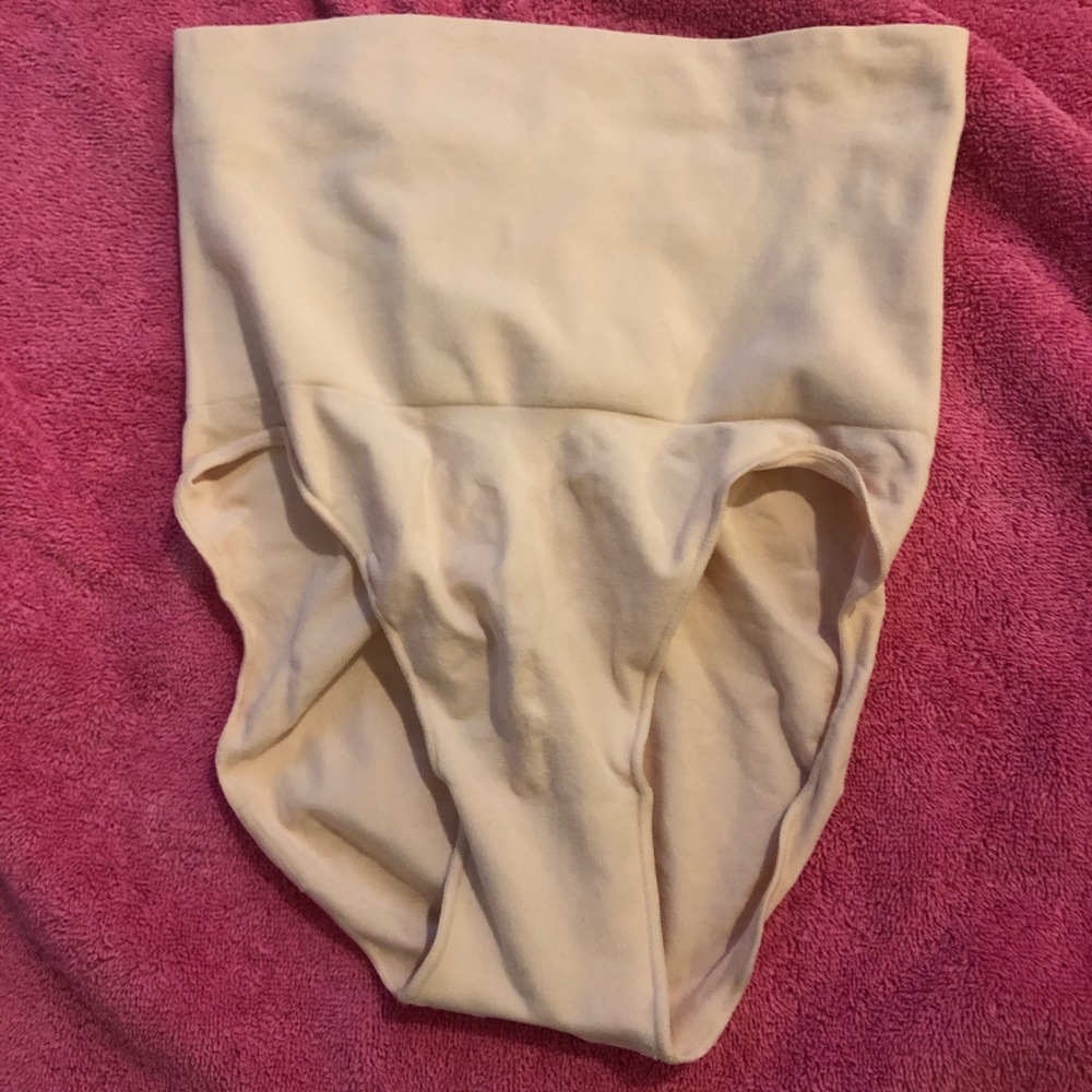 Skims control top brief